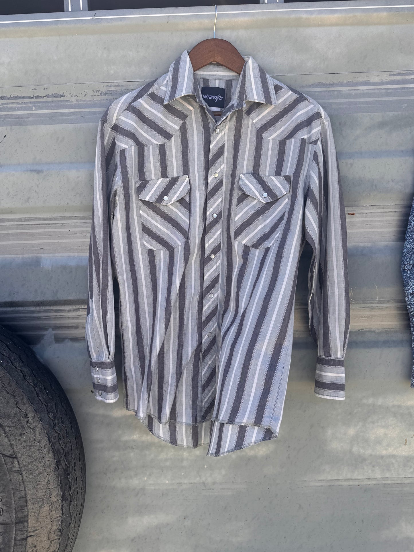 Grey Wrangler Button Up