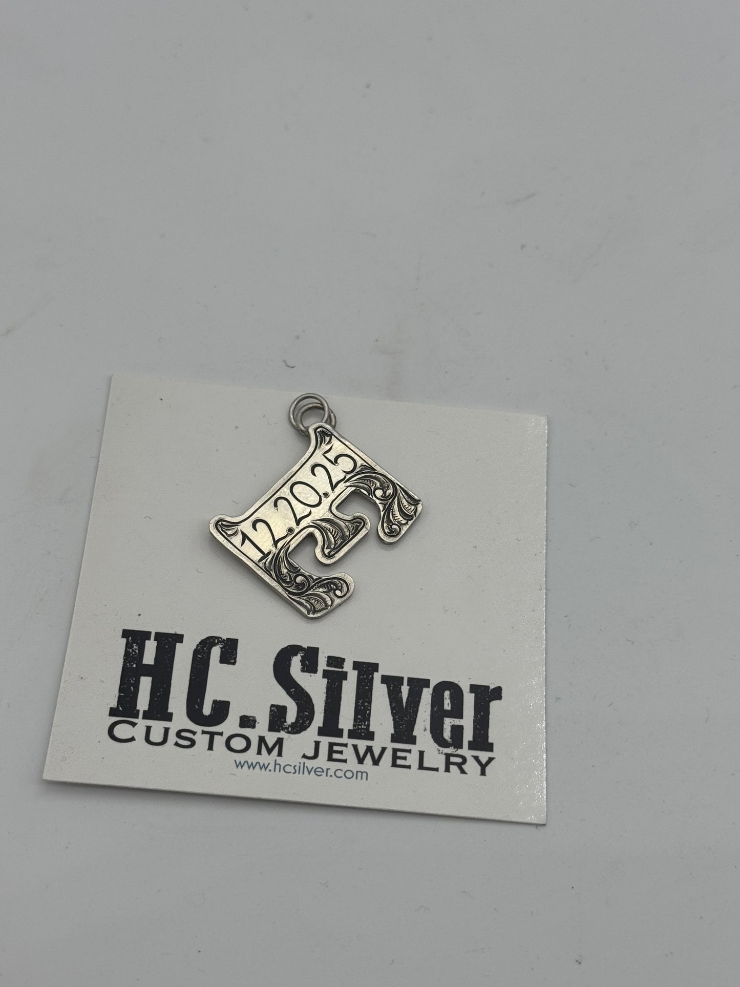 E Pendant